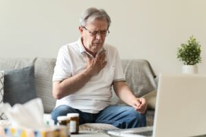 antibioest nl medium shot man with chest pain 